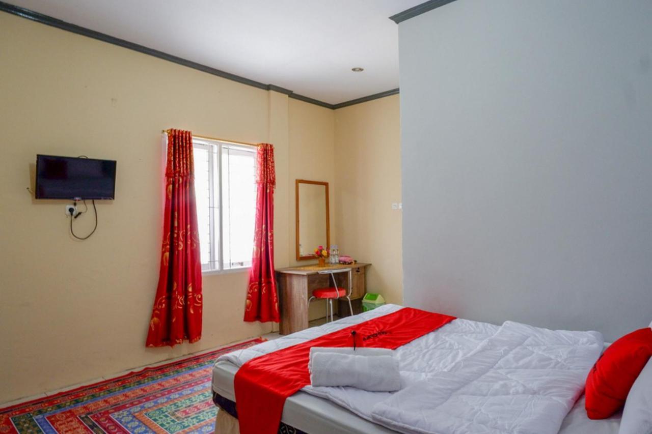 Reddoorz @ Hotel Aulia Majene Dış mekan fotoğraf